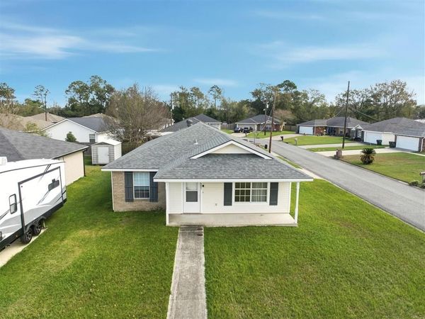 4041 Fourden Lane, Lake Charles, LA 70607