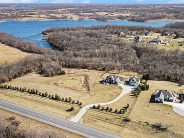 15703 DD Highway, Smithville, MO 64089