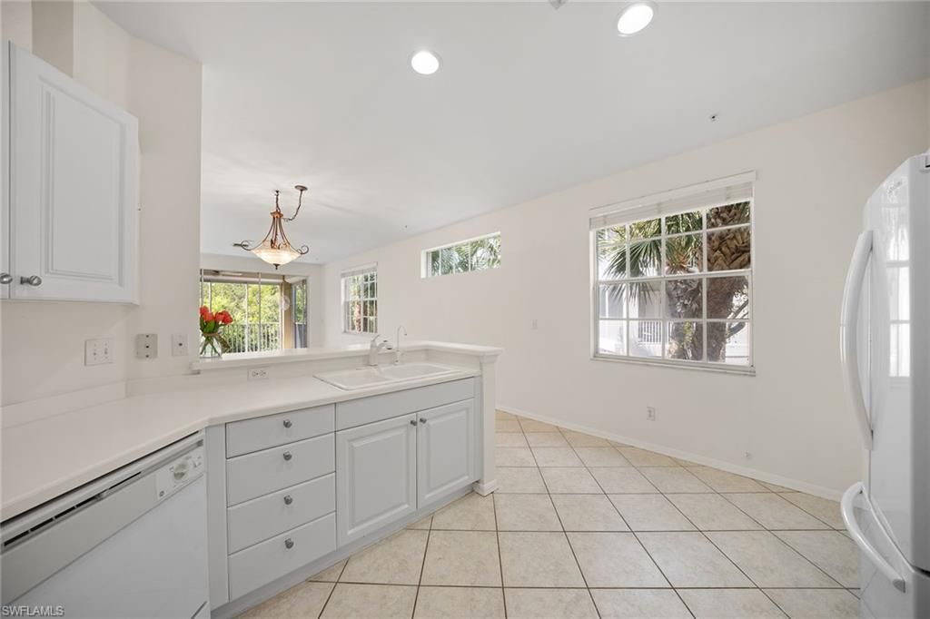 3471 Pointe Creek Ct, Unit 206, Bonita Springs, FL 34134 Photo