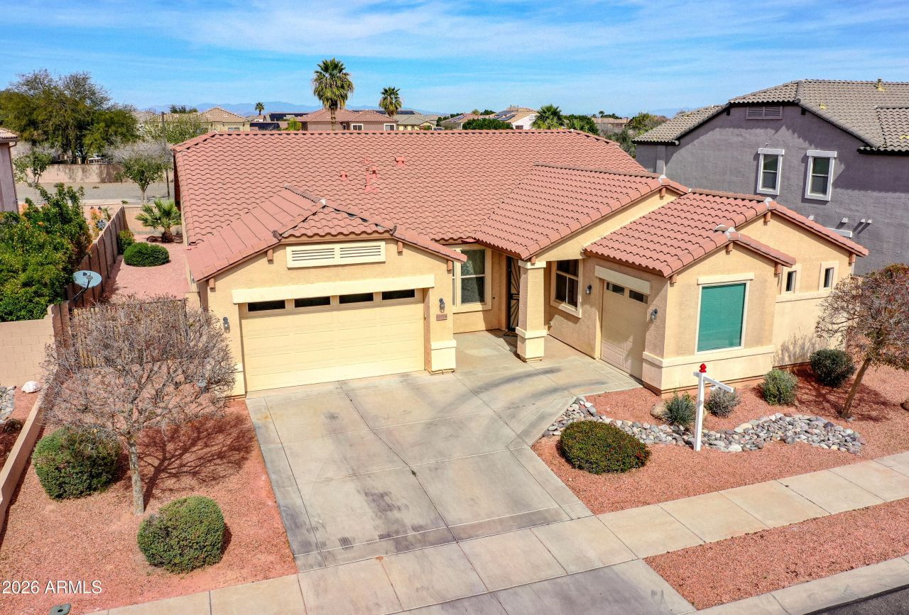 17774 W Dahlia Drive, Surprise, AZ 85388 Main Photo