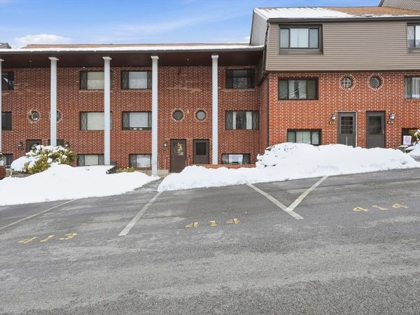414 Farrwood Drive, Unit 414, Haverhill, MA 01835