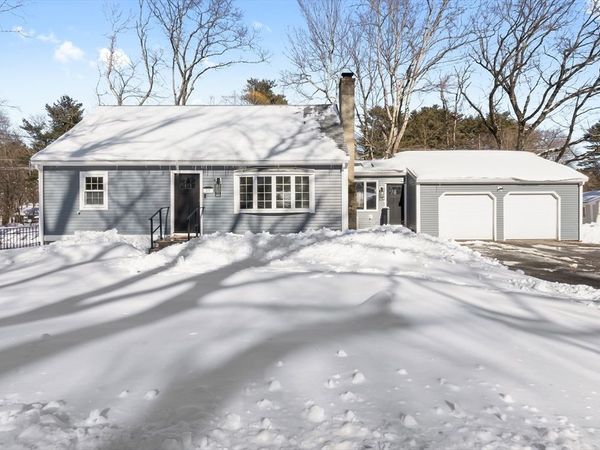 10 Ashcroft Cir, Groveland, MA 01834