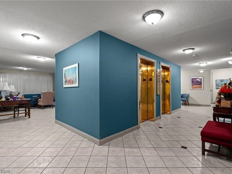 25801 Lakeshore Boulevard, Unit 42, Euclid, OH 44132 Photo 16