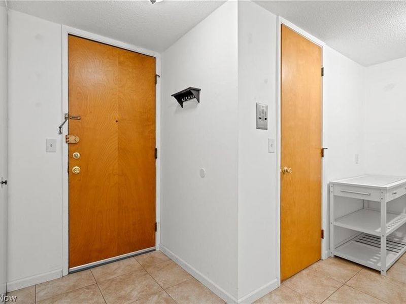 25801 Lakeshore Boulevard, Unit 42, Euclid, OH 44132 Photo 6