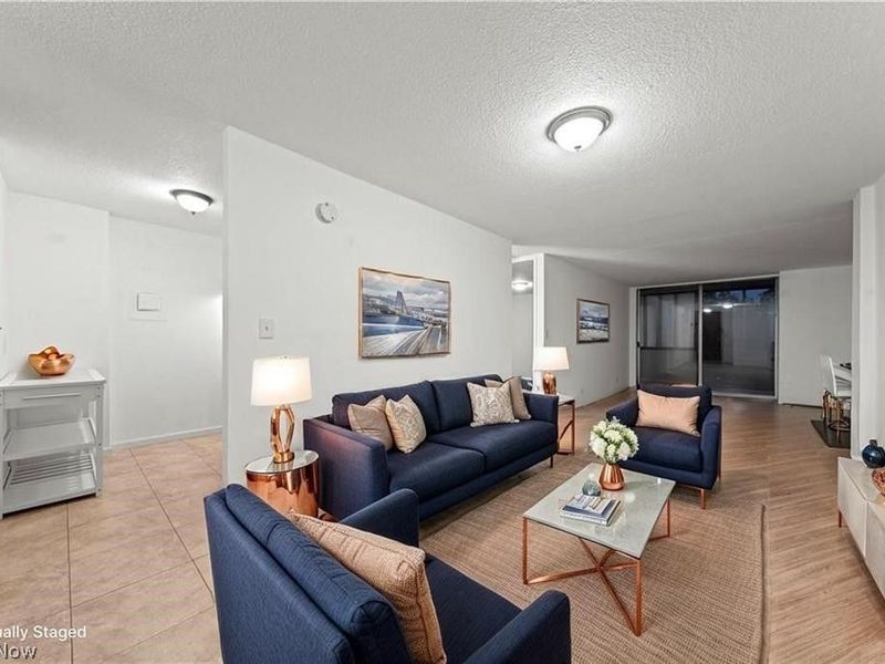 25801 Lakeshore Boulevard, Unit 42, Euclid, OH 44132 Photo 7