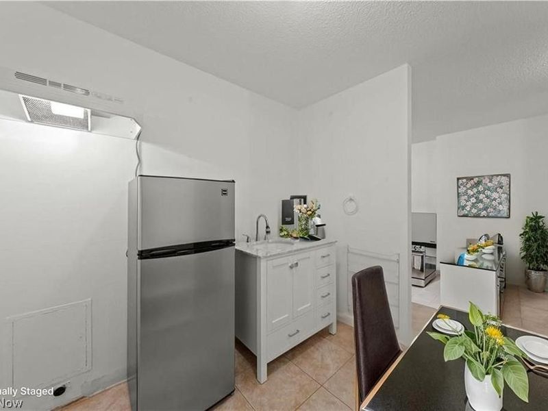 25801 Lakeshore Boulevard, Unit 42, Euclid, OH 44132 Photo 9