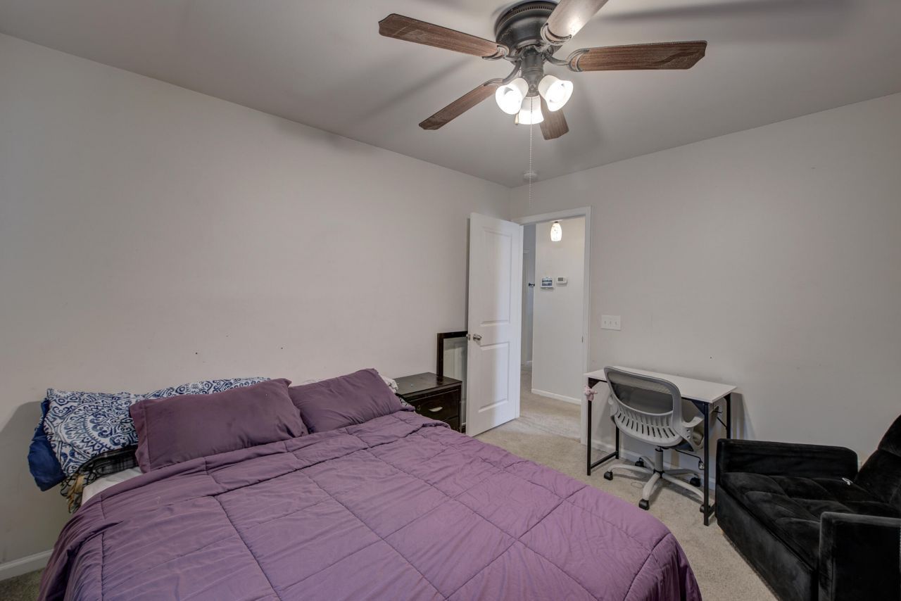 532 English Oak Circle Photo 16