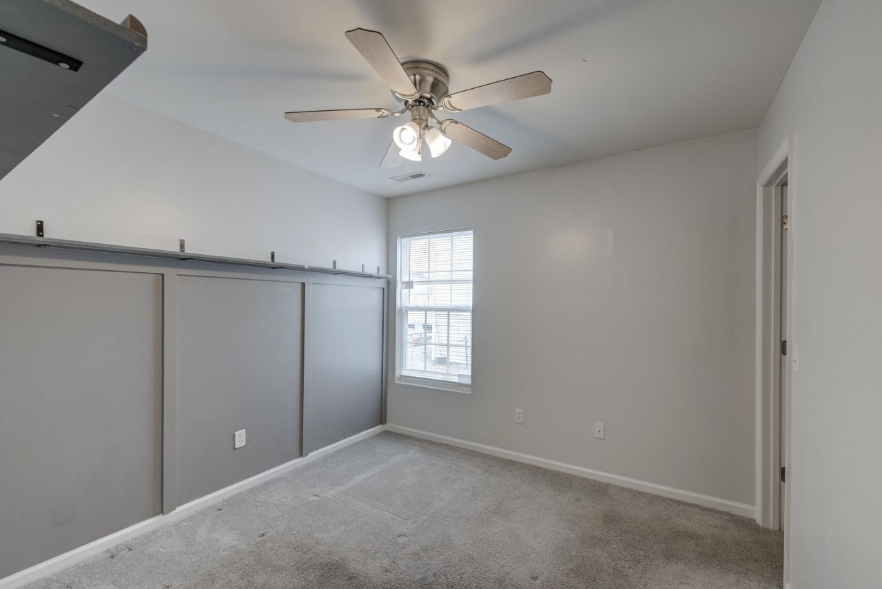 532 English Oak Circle Photo 18