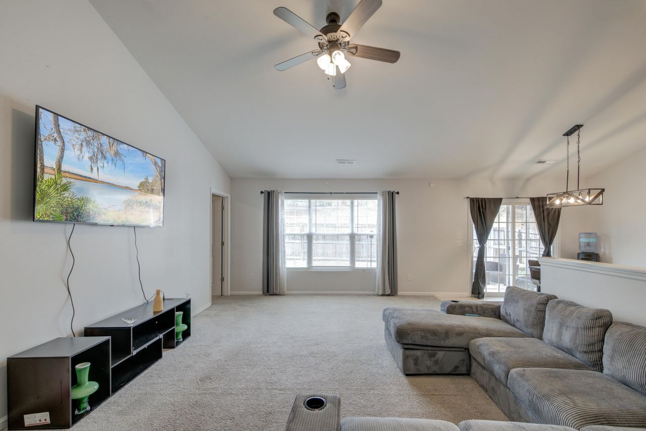 532 English Oak Circle Photo 26