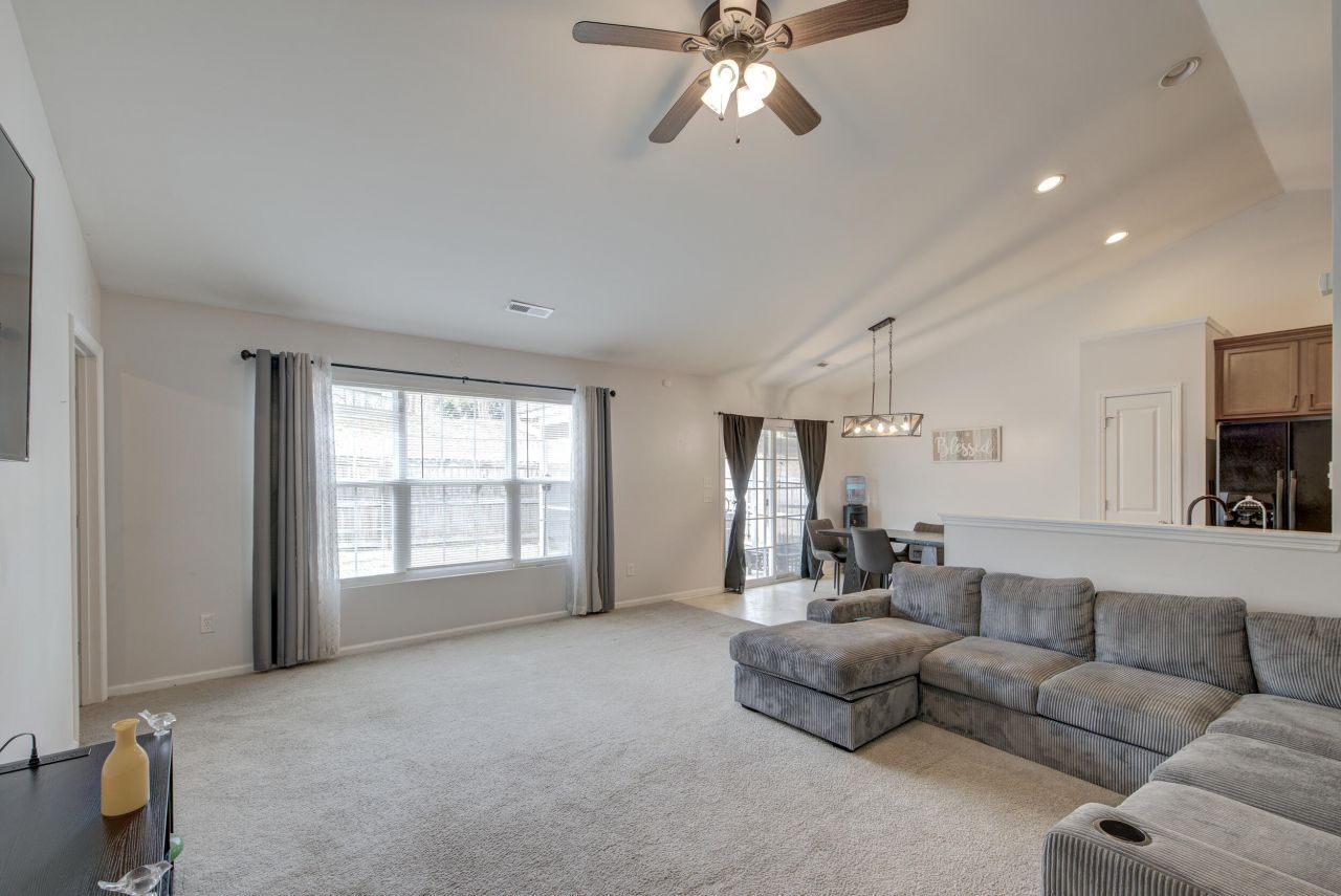 532 English Oak Circle Photo 27