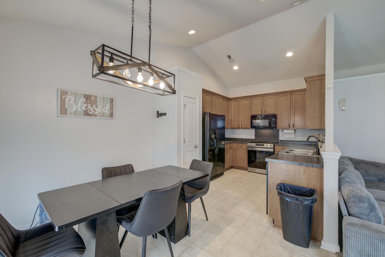 532 English Oak Circle Photo 29