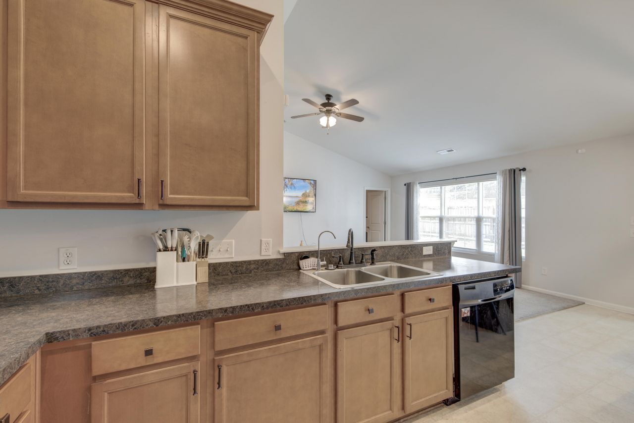 532 English Oak Circle Photo 31