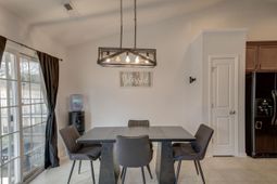 532 English Oak Circle photo 4