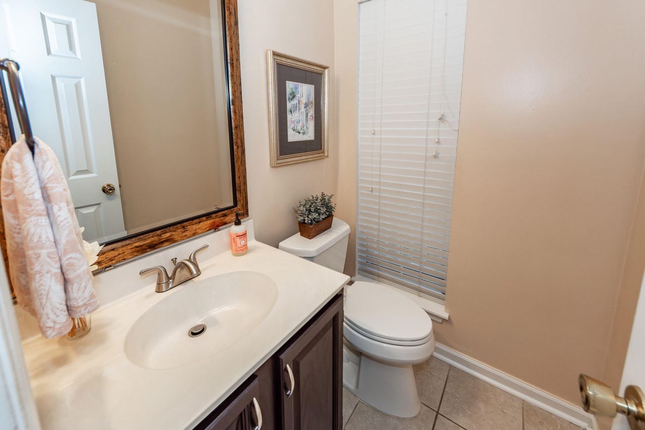 294 Jardinere Walk Photo 10