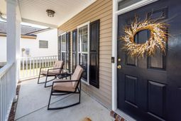 294 Jardinere Walk photo 4