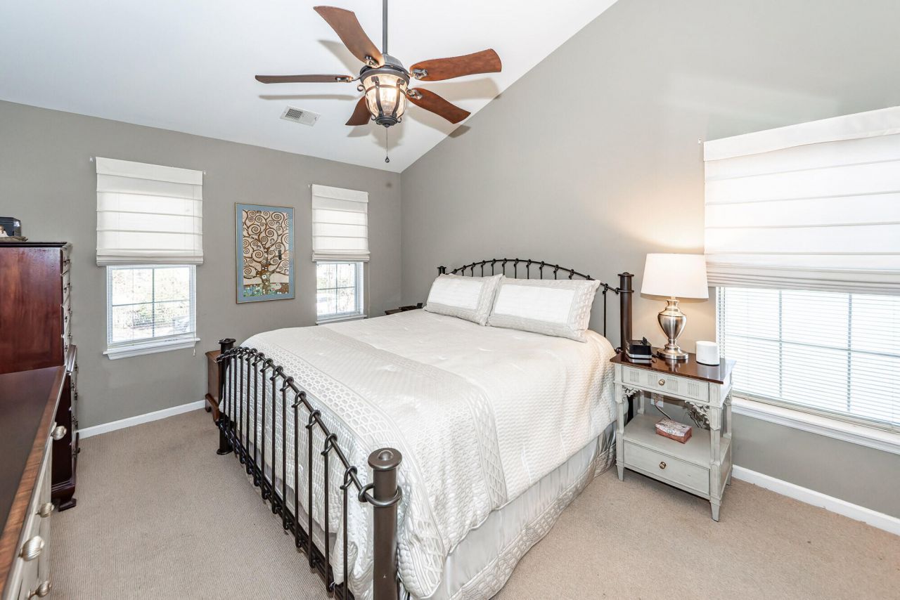 294 Jardinere Walk Photo 34