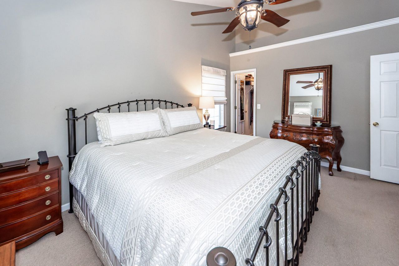 294 Jardinere Walk Photo 35