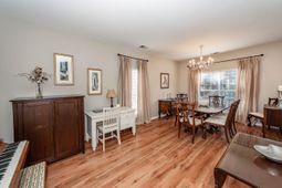 294 Jardinere Walk photo 4