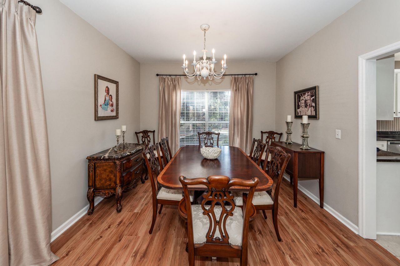 294 Jardinere Walk Photo 5