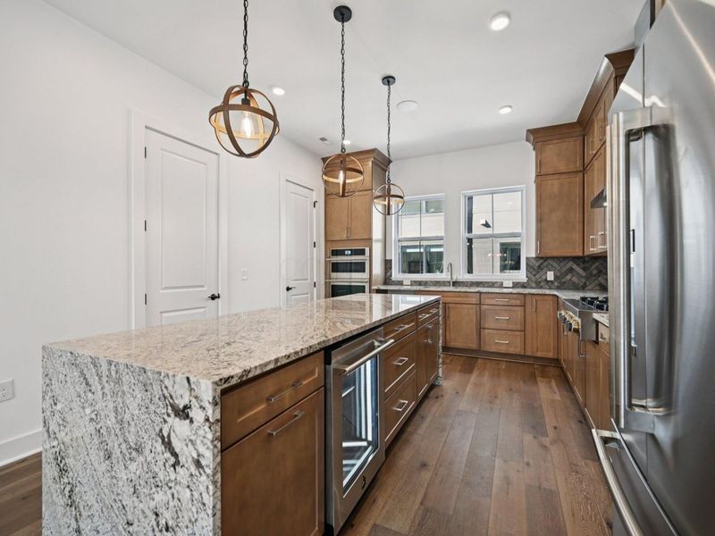 284 Dickenson Street, Columbus, OH 43215 Photo 11