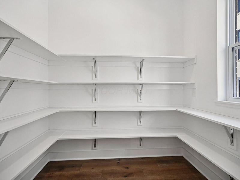 284 Dickenson Street, Columbus, OH 43215 Photo 16