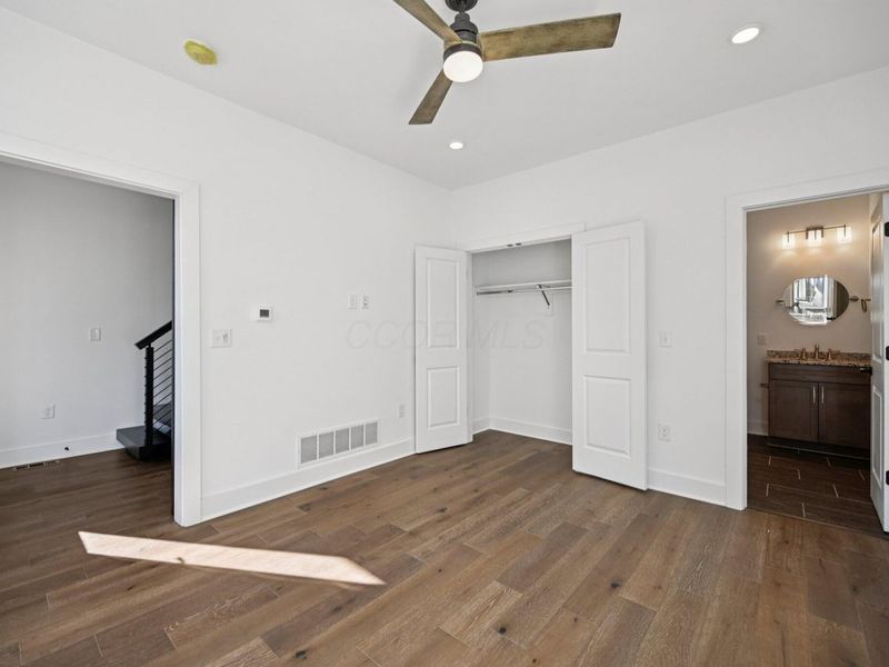 284 Dickenson Street, Columbus, OH 43215 Photo 18