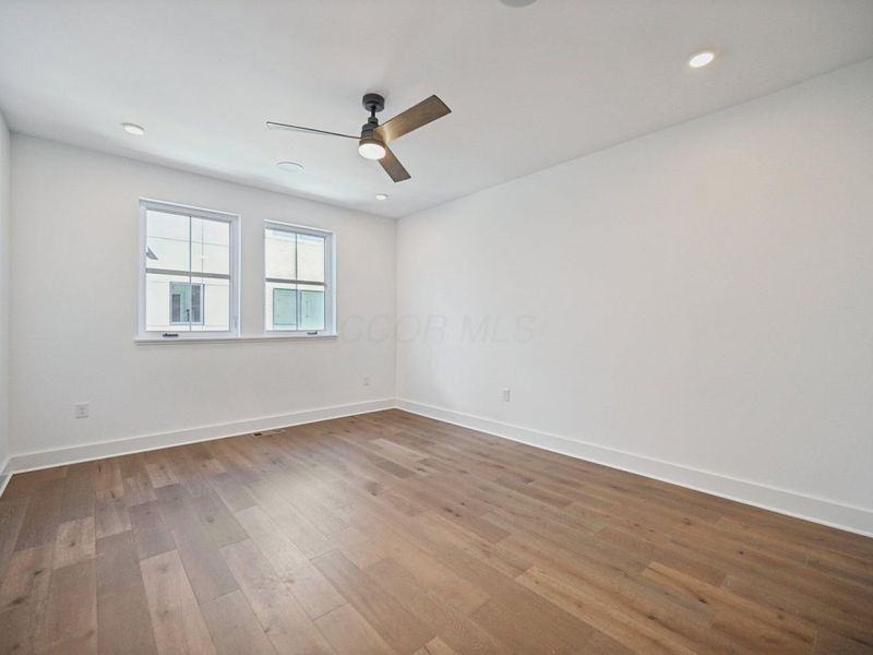 284 Dickenson Street, Columbus, OH 43215 Photo 23