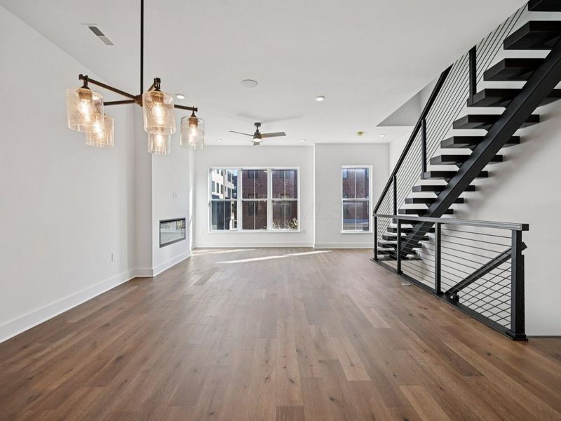 284 Dickenson Street, Columbus, OH 43215 Photo 4