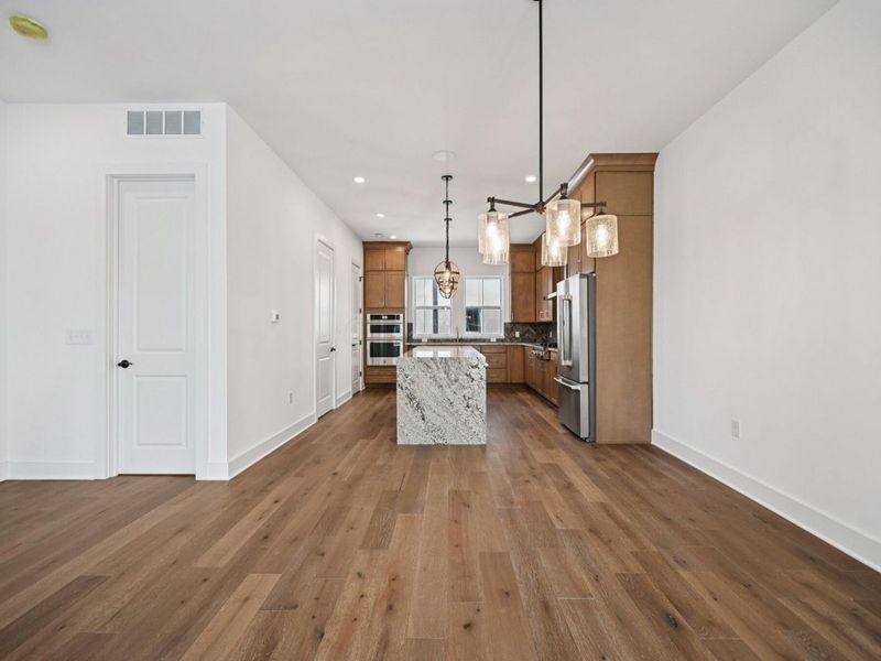 284 Dickenson Street, Columbus, OH 43215 Photo 8