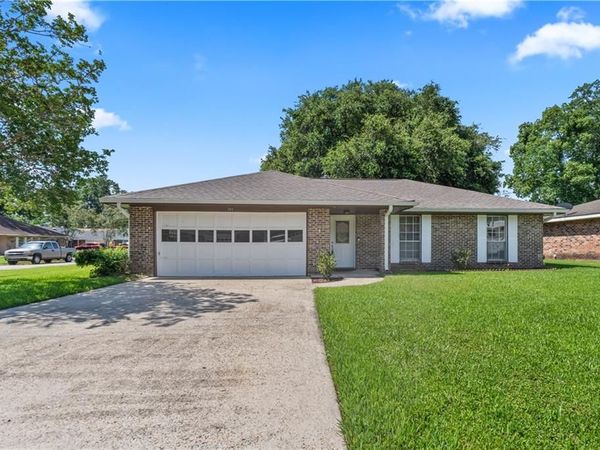 201 DARWIN Drive, Slidell, LA 70458