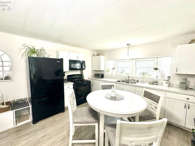 183 Driftwood, Port Clinton, OH 43452 Photo 13