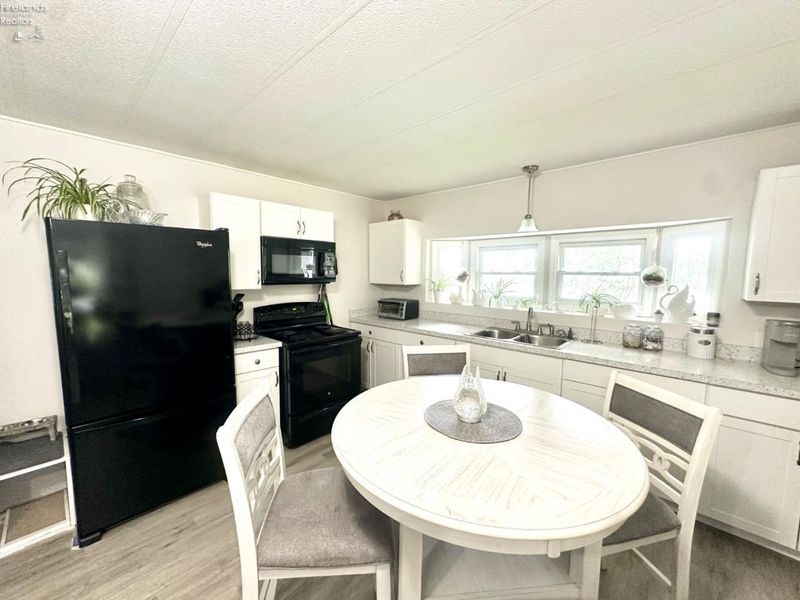 183 Driftwood, Port Clinton, OH 43452 Photo 15