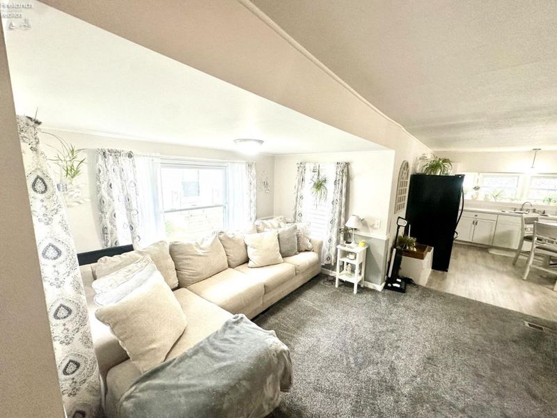 183 Driftwood, Port Clinton, OH 43452 Photo 6