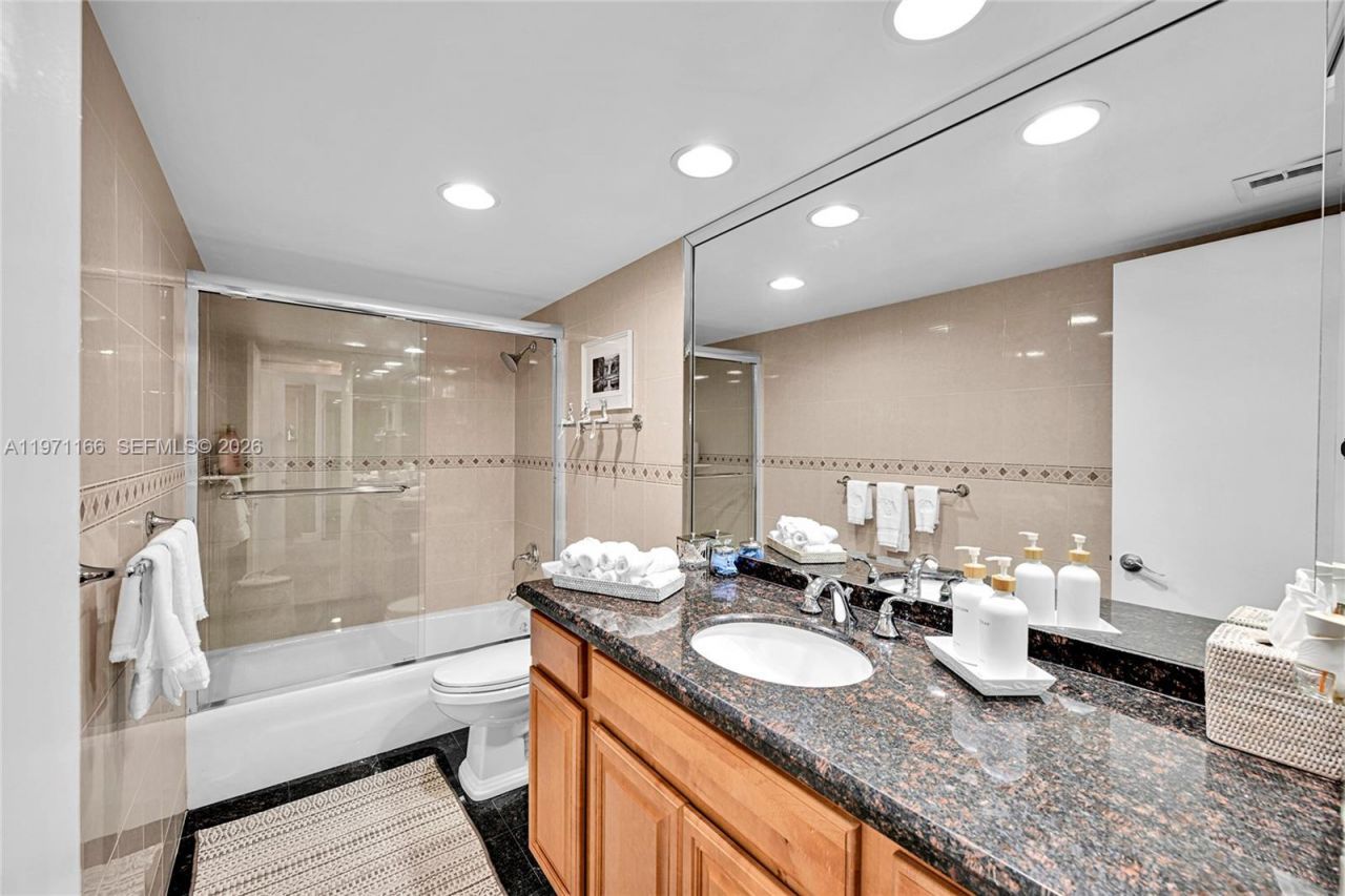 936 Intracoastal Dr, Unit 9H, Fort Lauderdale, FL 33304 Photo