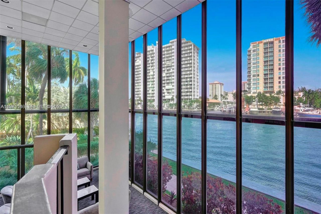 936 Intracoastal Dr, Unit 9H, Fort Lauderdale, FL 33304 Photo