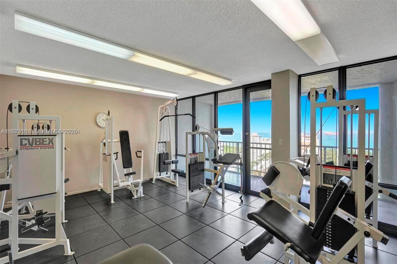 936 Intracoastal Dr, Unit 9H, Fort Lauderdale, FL 33304 Photo