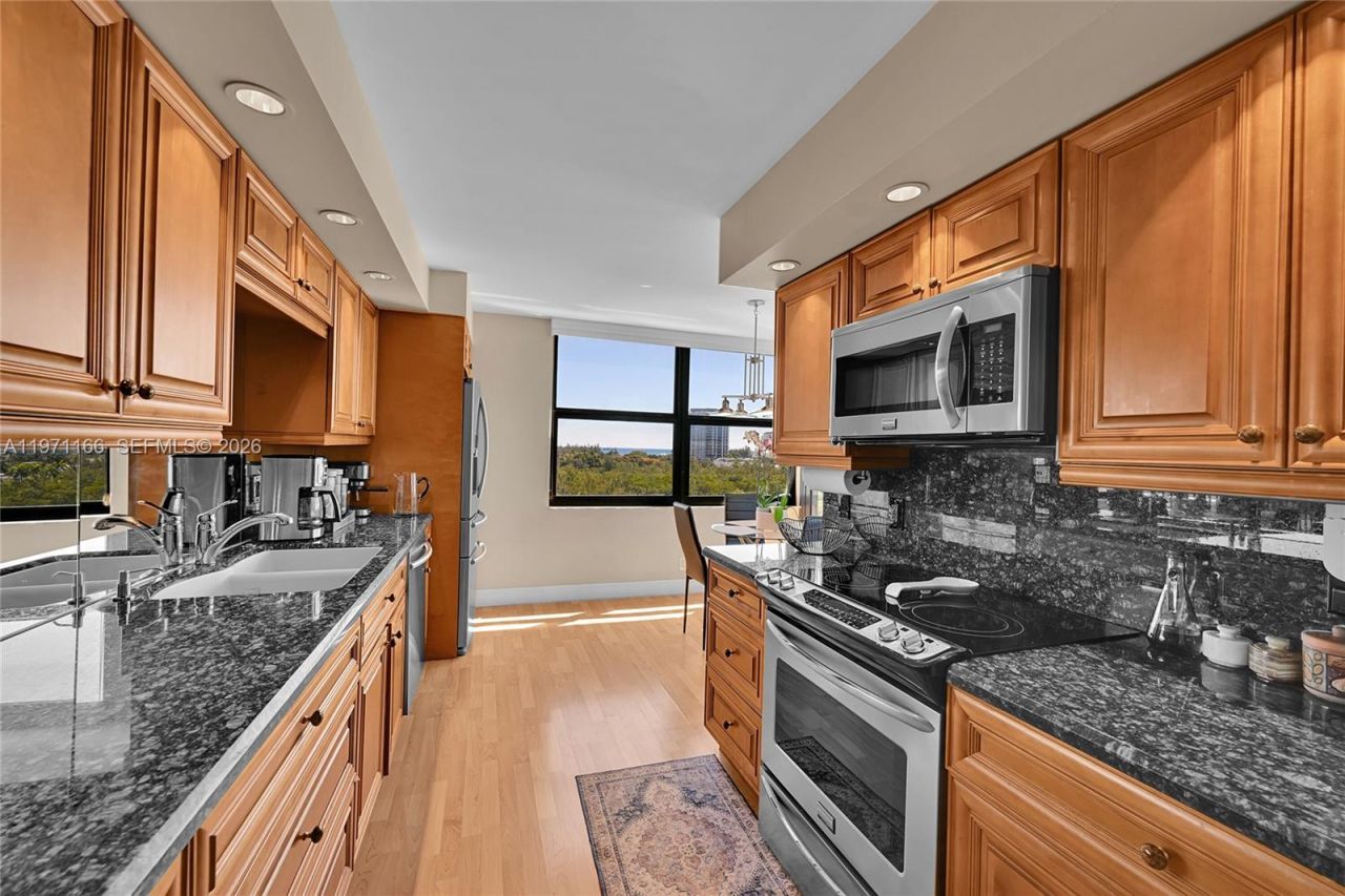 936 Intracoastal Dr, Unit 9H, Fort Lauderdale, FL 33304 Photo