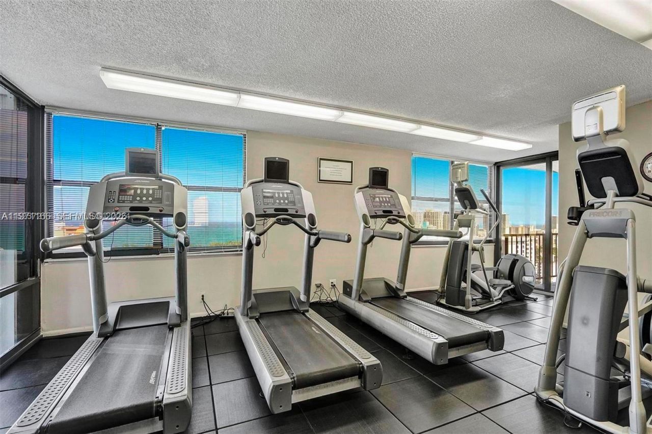 936 Intracoastal Dr, Unit 9H, Fort Lauderdale, FL 33304 Photo