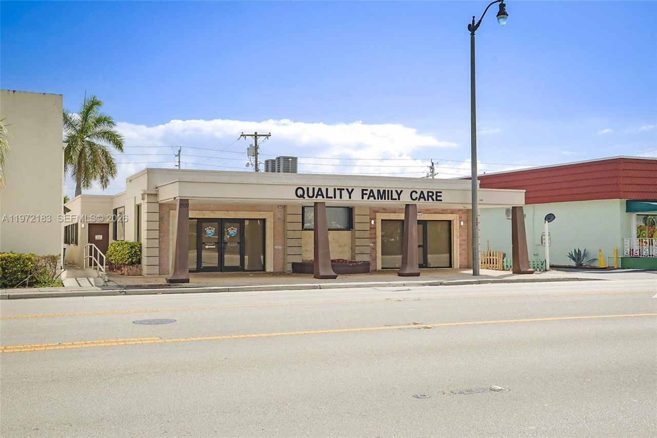 7500 S Dixie Hwy, West Palm Beach, FL 33405 Photo