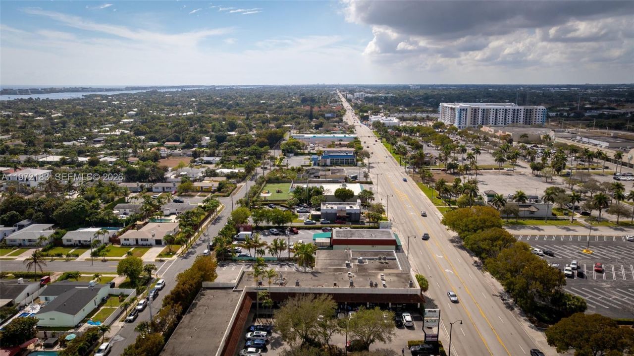 7500 S Dixie Hwy, West Palm Beach, FL 33405 Photo