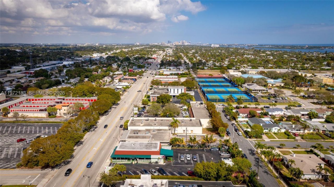 7500 S Dixie Hwy, West Palm Beach, FL 33405 Photo