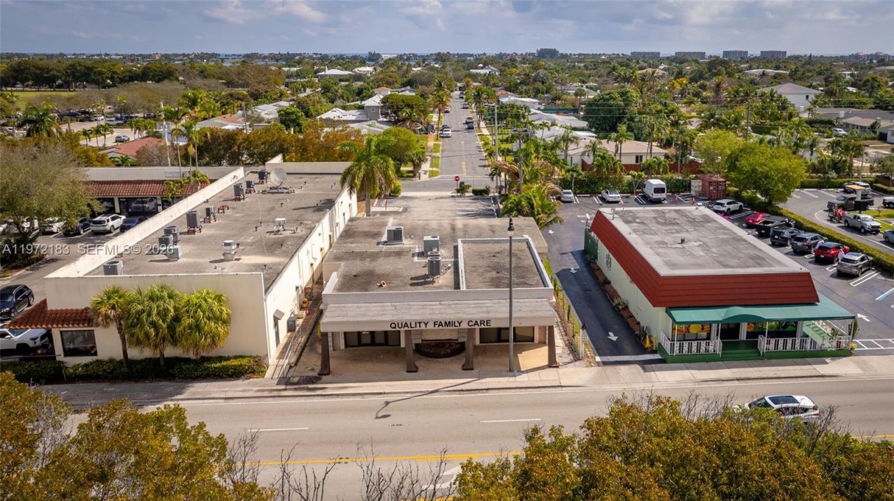 7500 S Dixie Hwy, West Palm Beach, FL 33405 Photo