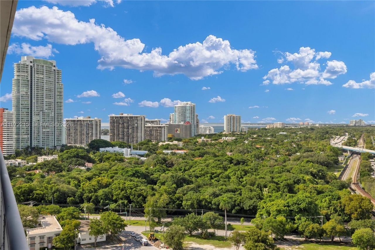 60 SW 13th , Unit 1609, Miami, FL 33130 Photo