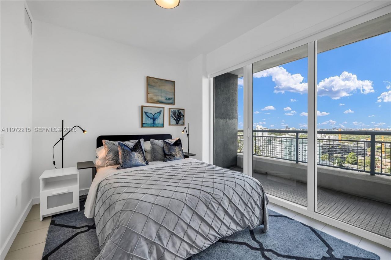 60 SW 13th , Unit 1609, Miami, FL 33130 Photo