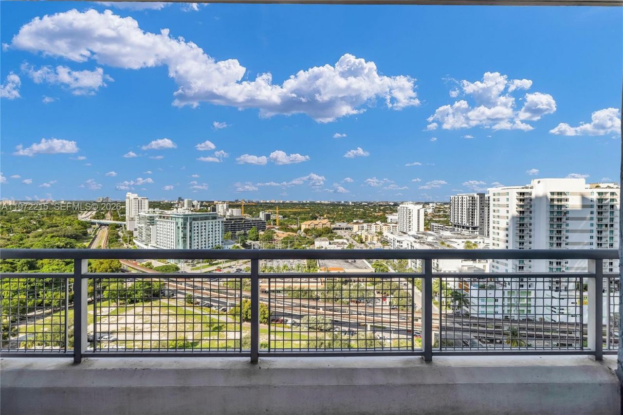 60 SW 13th , Unit 1609, Miami, FL 33130 Photo