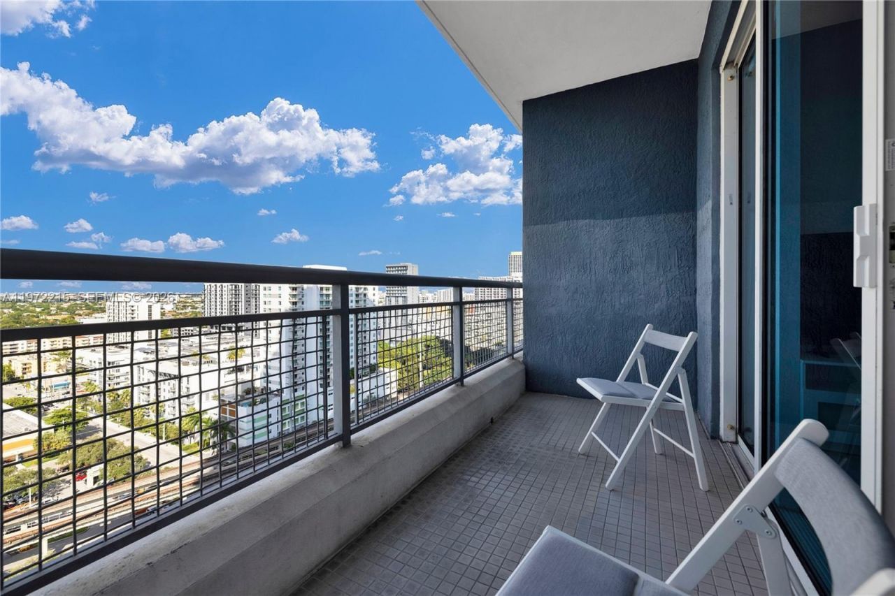 60 SW 13th , Unit 1609, Miami, FL 33130 Photo