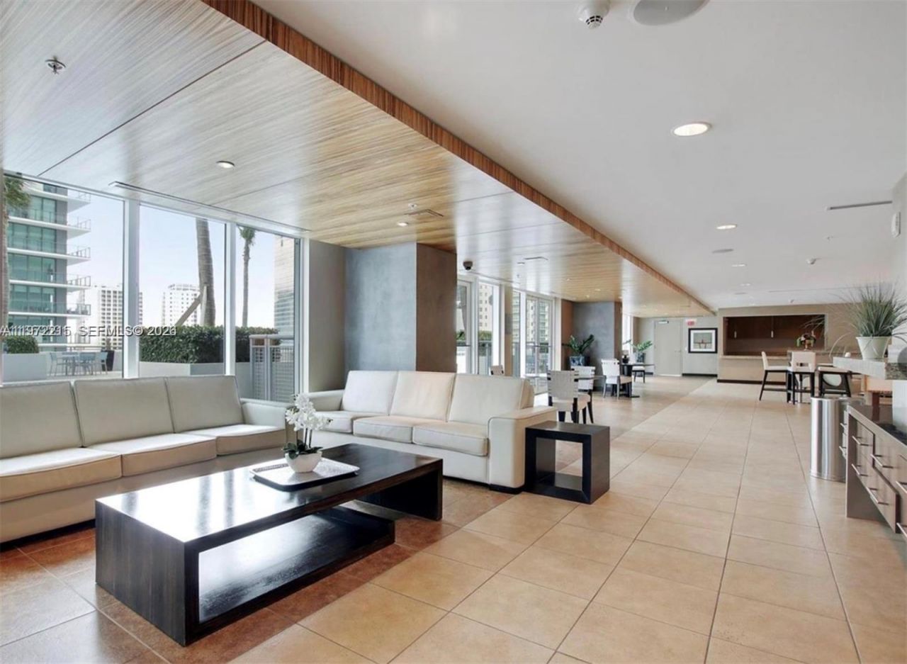 60 SW 13th , Unit 1609, Miami, FL 33130 Photo