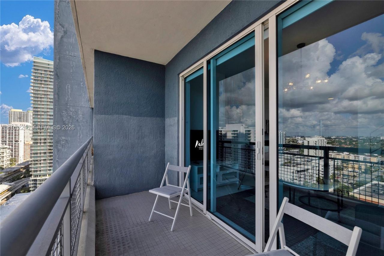 60 SW 13th , Unit 1609, Miami, FL 33130 Photo
