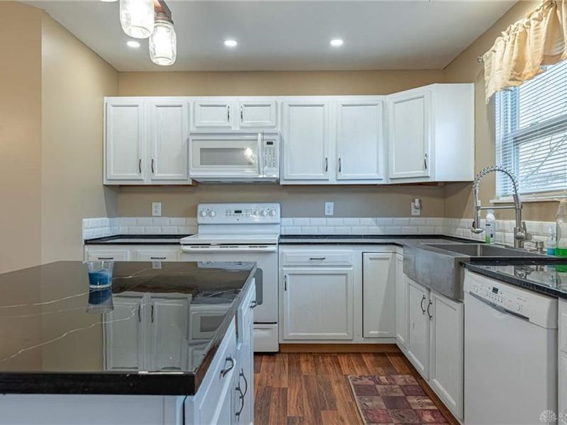 8680 Plum Creek Court, Franklin, OH 45005 Photo 11