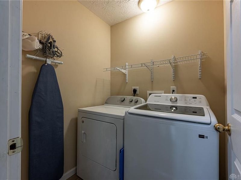 8680 Plum Creek Court, Franklin, OH 45005 Photo 18